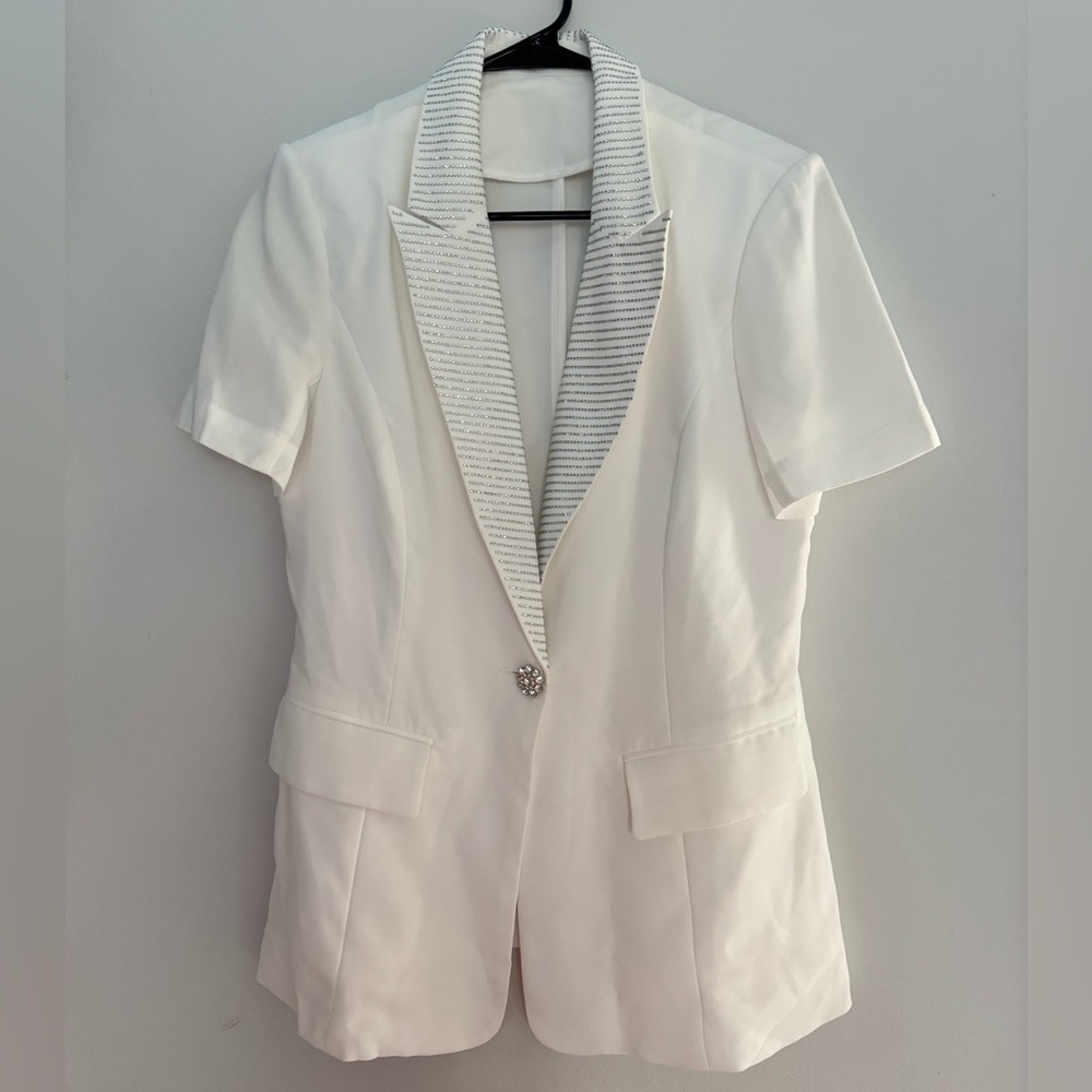 White Short-Sleeve Tuxedo Blazer with Contrast Trim